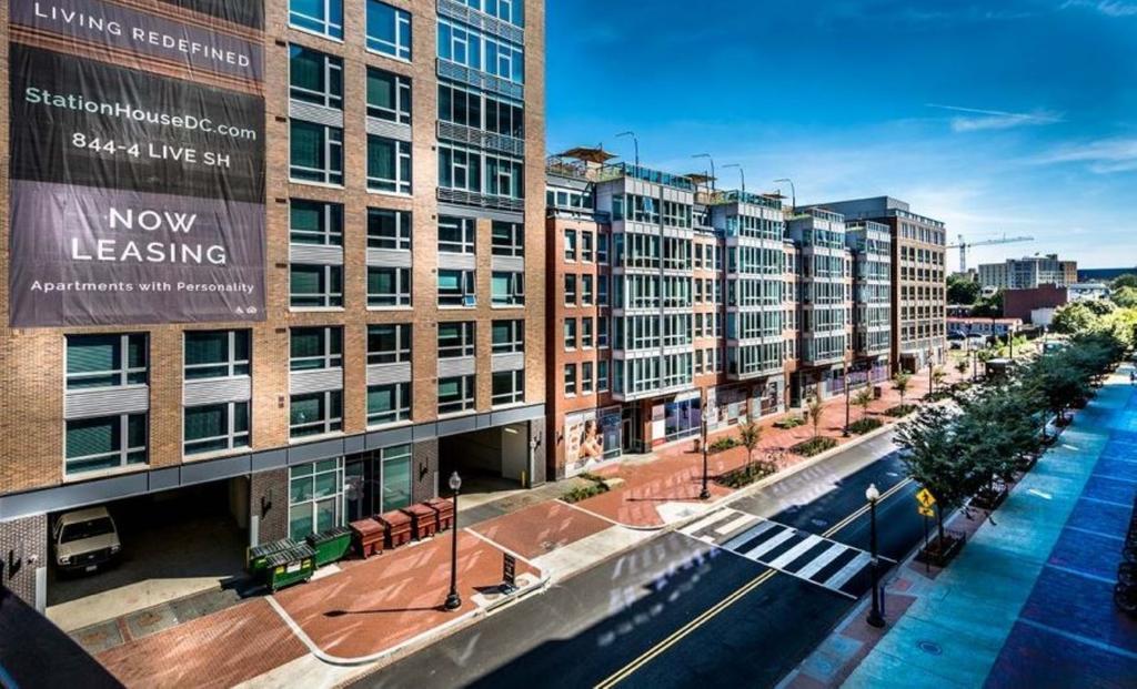 Global Luxury Suites Near Union Station Washington Exterior photo